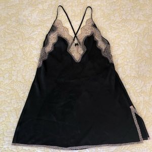 Victoria’s Secret Black Lace Chemise - Medium